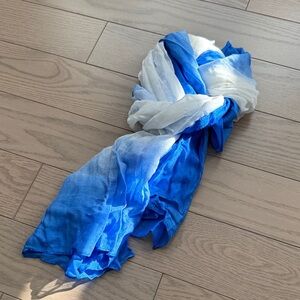 Cleo Blue and White Ombre Scarf
